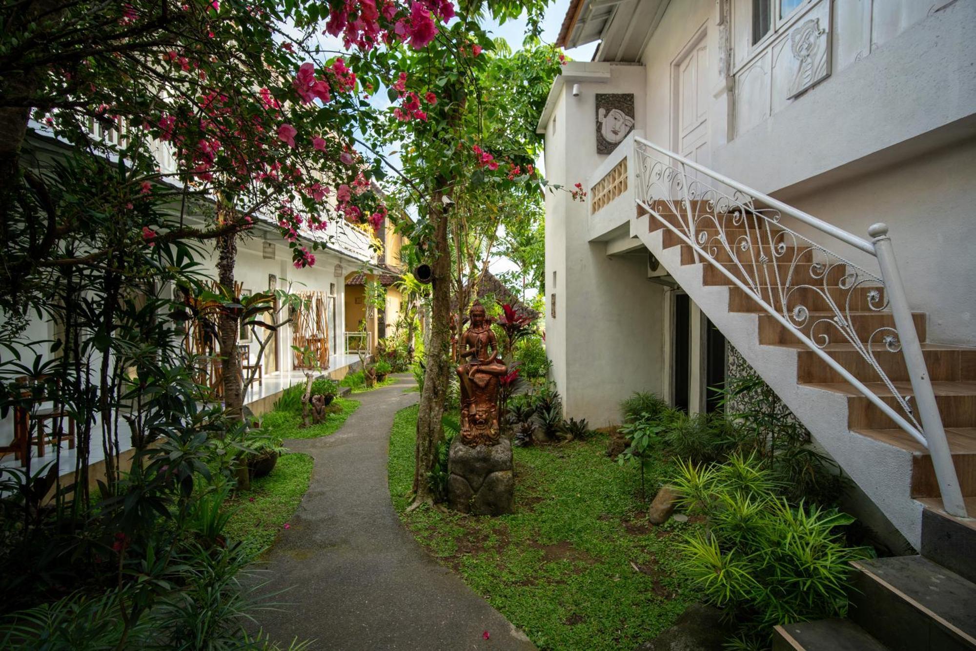 Kubu Sari Ubud Eksteriør billede
